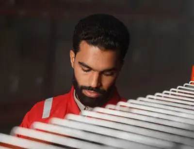نؤمن بأن العميل محور اهتمامنا